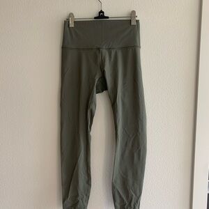 Lululemon Wunder Under Barry’s Bootcamp Leggings